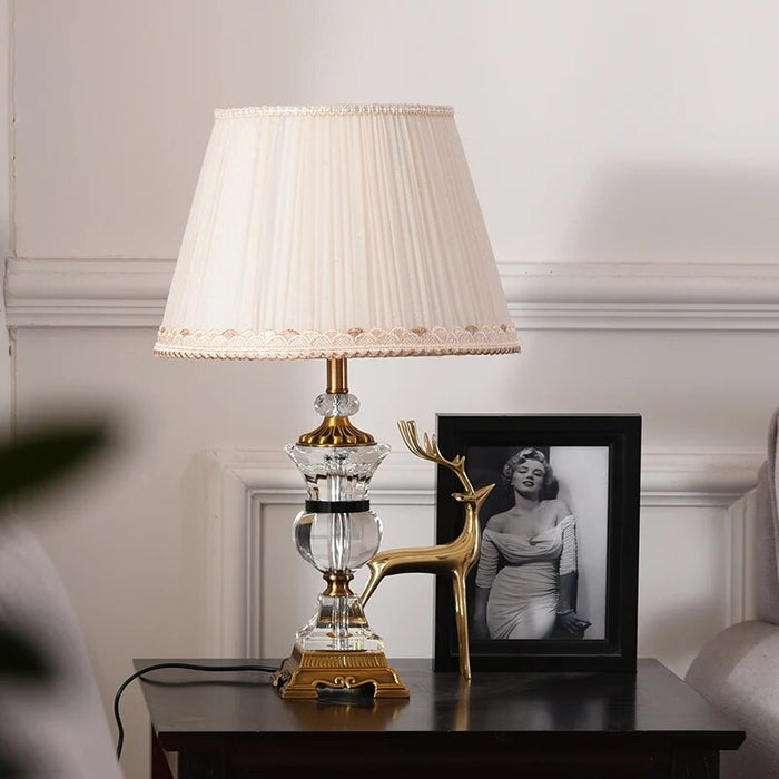Crystal Table Lamp Led Light Luxury Creative Modern Design Desk Lights Decoration Home Living Room Office Indoor Bedside Lamp