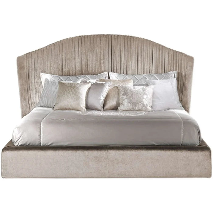 Italian designer bed Italian leather bed Light luxury modern master bedroom high-end luxury villa bed widescreen floor bed