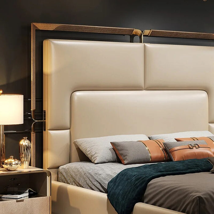 Light Luxury Leather Bed Master Bedroom Modern Simple 1.5M / 1.8M Double Bed High-End Villa Napa Head Layer Leather Wedding Bed