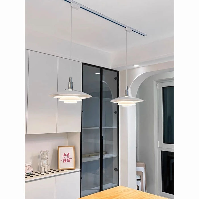 Danish Minimalist Nordic Restaurant Chandelier Modern Minimalist Designer UFO Track Chandelier Full Spectrum Dining Table Lamp