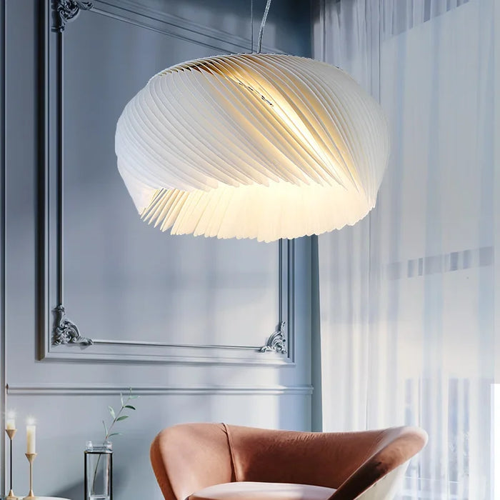 Modern Creative Personality White Art Chandelier Bedroom Chandelier Kitchen Light Hanging Lights on The Table for Room Lighting