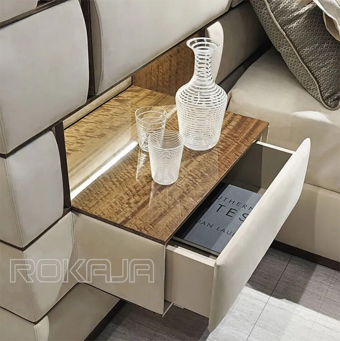 Hot Sales Luxury King Size Bed Five Star Hotel Bed Set Bed Frames With Integrated Table Big High Headboard Bedroom Sets