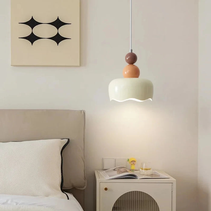 The new flower chandelier bedroom headboard cream wind ins eye protection headboard ceiling lamp is simple and modern