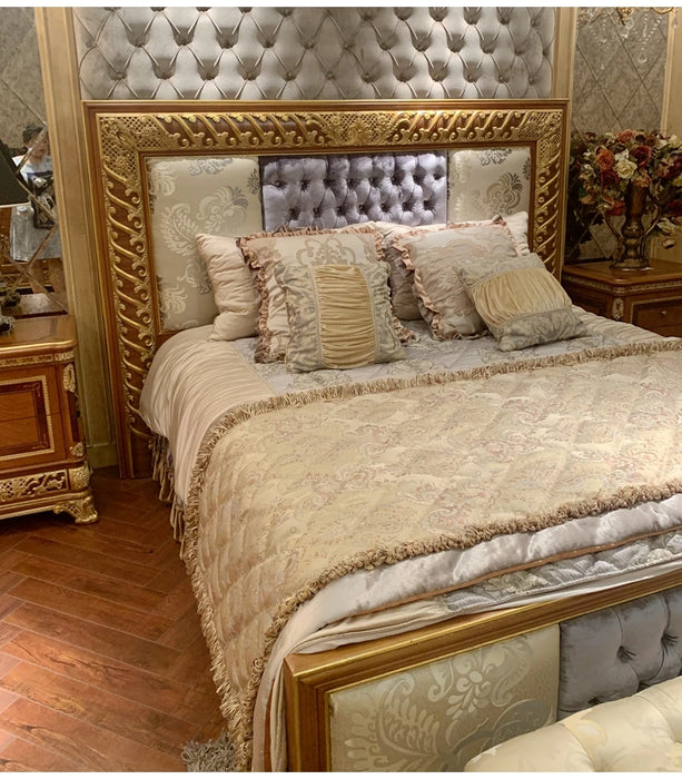European-style Carved Beech Master Bedroom Red-brown Wood Color Veneer Gold Leaf Retro Queen Bed